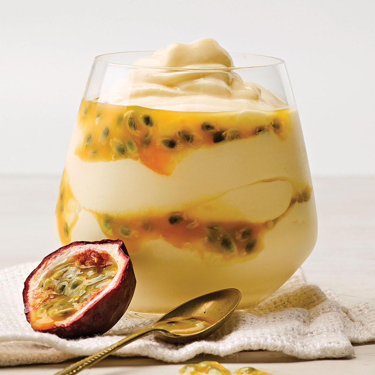 EasiYo Greek-Style Passionfruit Yogurt Base 8 Pack